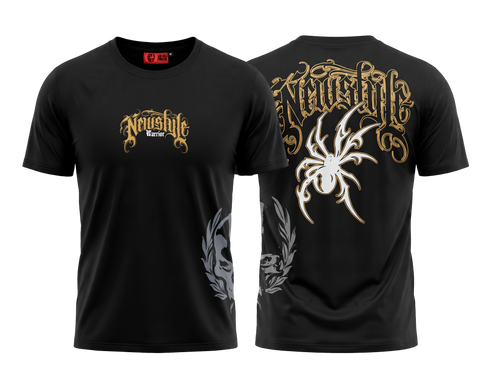 camiseta newstyle warrior negra con diseño en dorado y blanco, diseño delantero y trasero