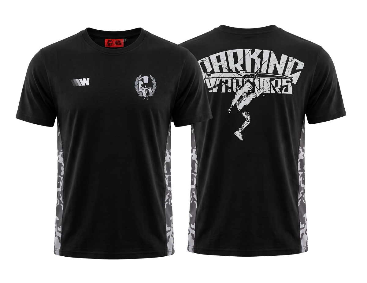 camiseta parking warriors negra y camuflaje con logos en tonos grises, diseño delantero y trasero