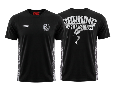 camiseta parking warriors negra y camuflaje con logos en tonos grises, diseño delantero y trasero